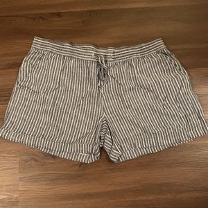 Old Navy Tie Front Shorts